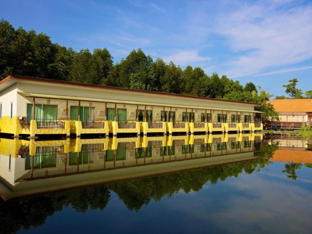 Anavilla Tangke Resort Кханом Екстериор снимка